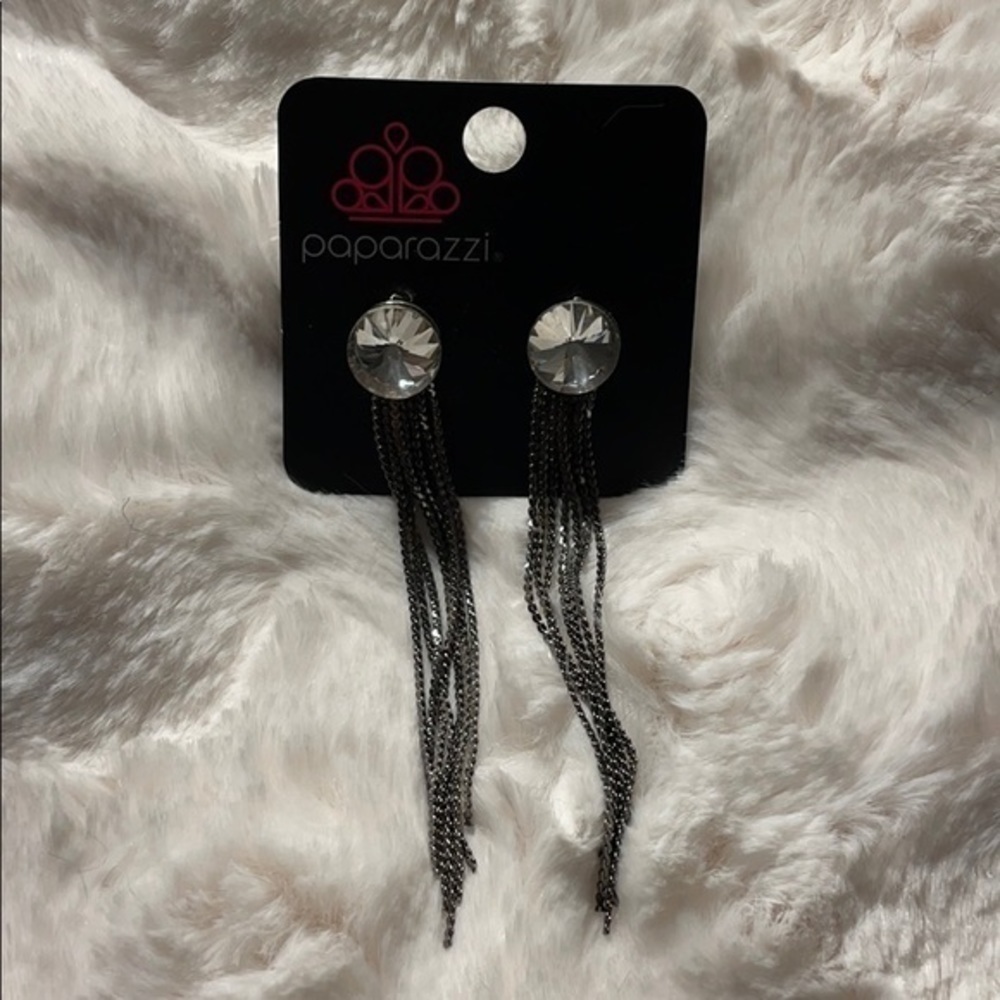 PAPARAZZI earrings with gun metal dangles